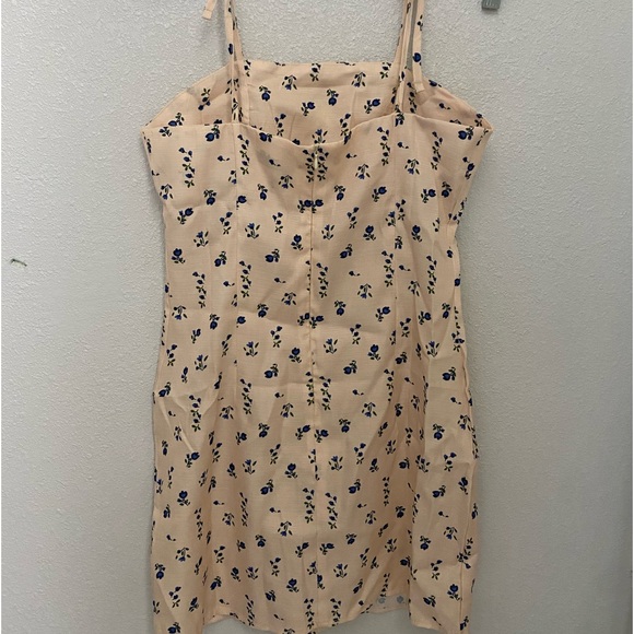 BRAND NEW, NEVER WORN - Picture 6 of 7